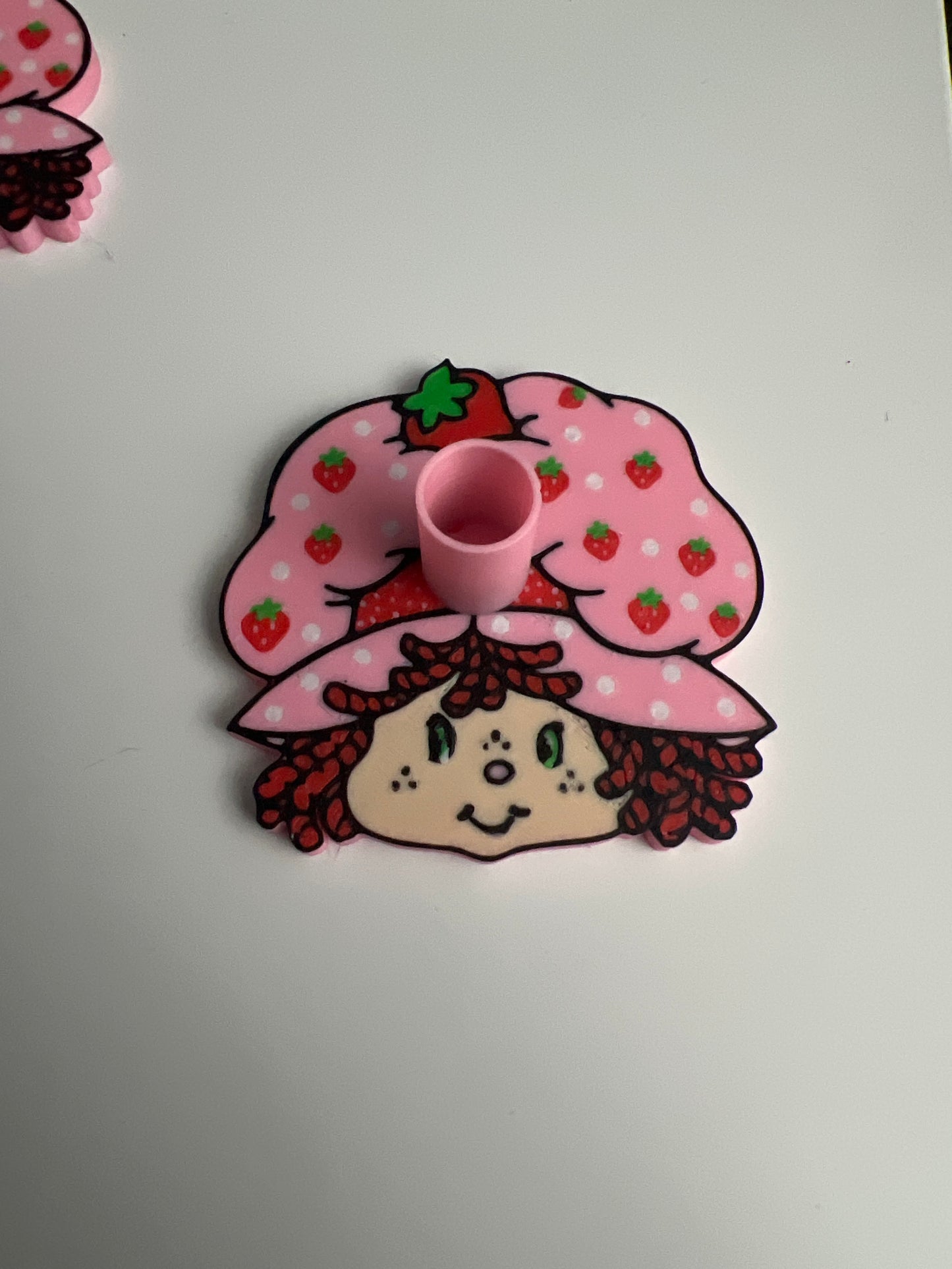 Strawberry shortcake pen holder