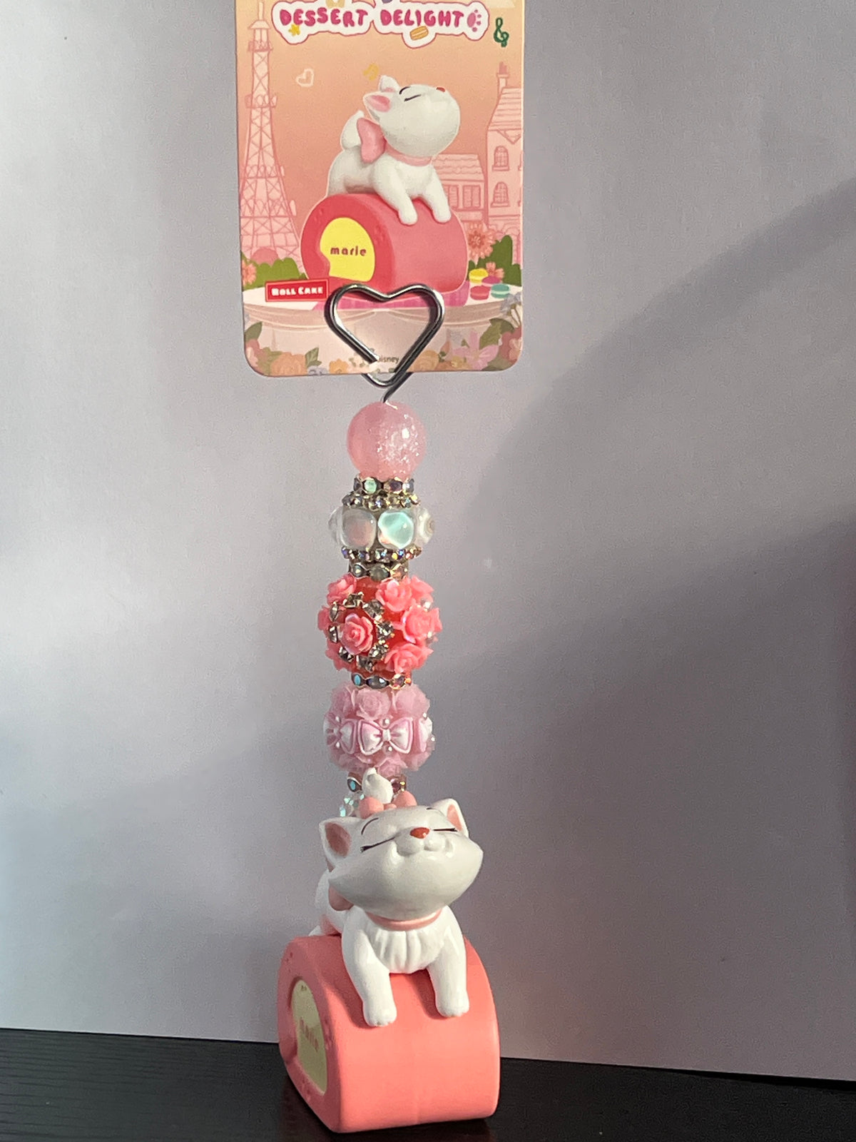 Marie photo stand