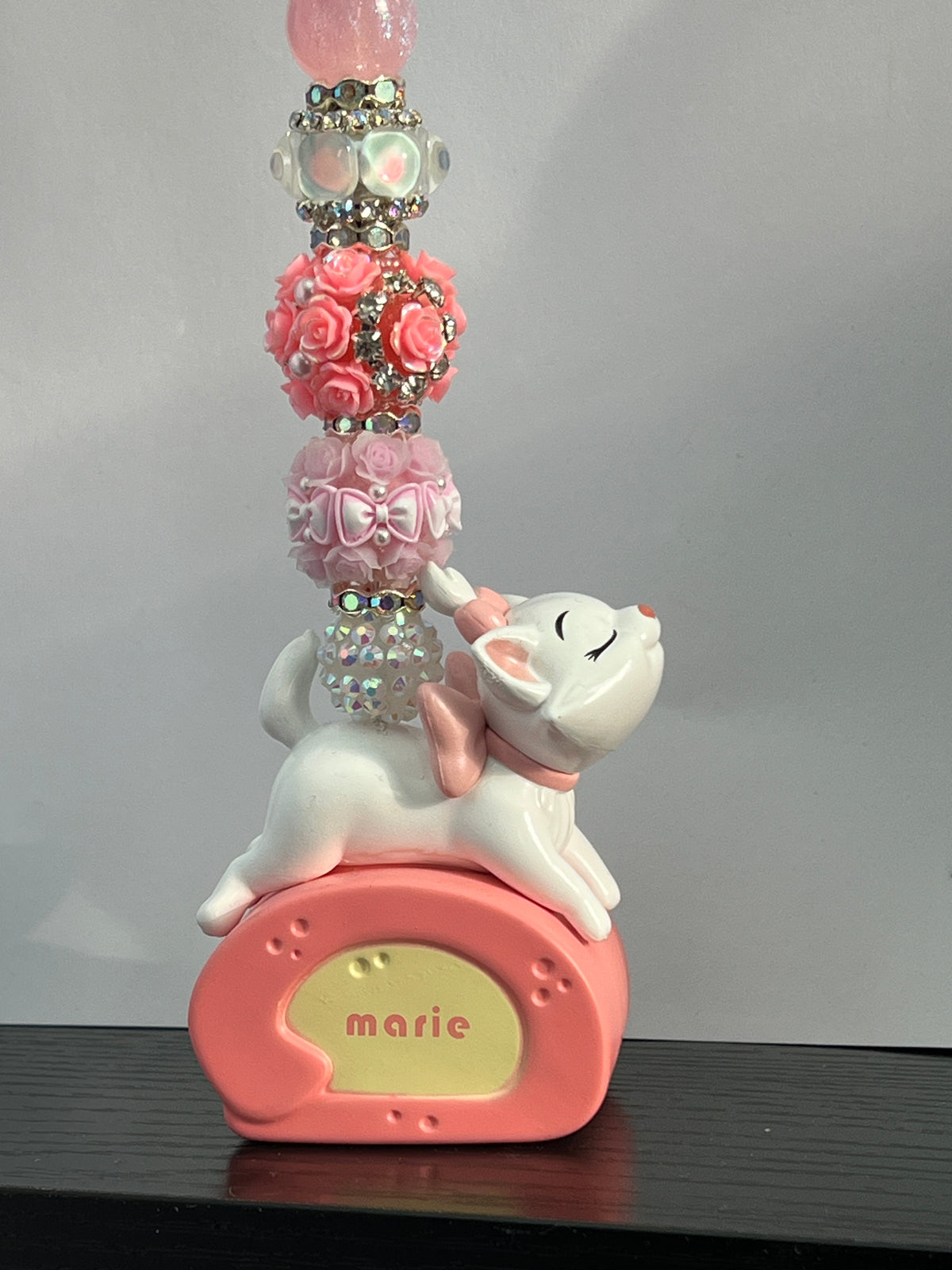 Marie photo stand