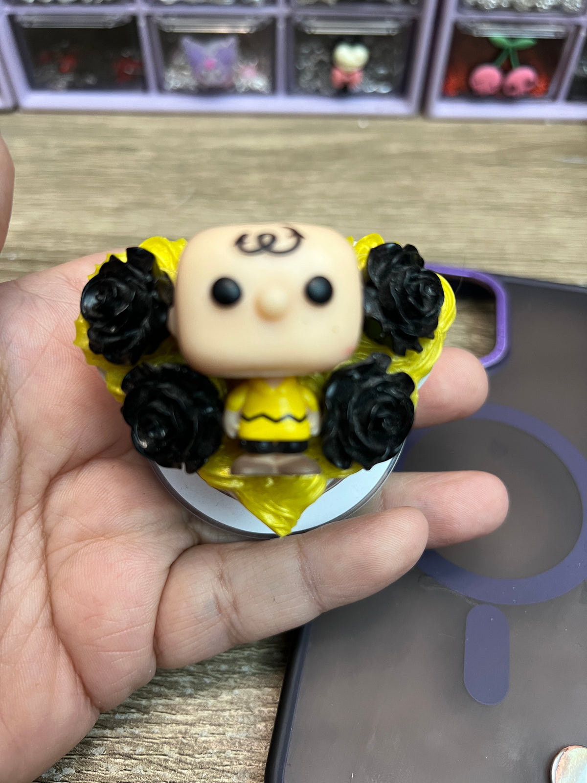 Charlie Brown popsocket