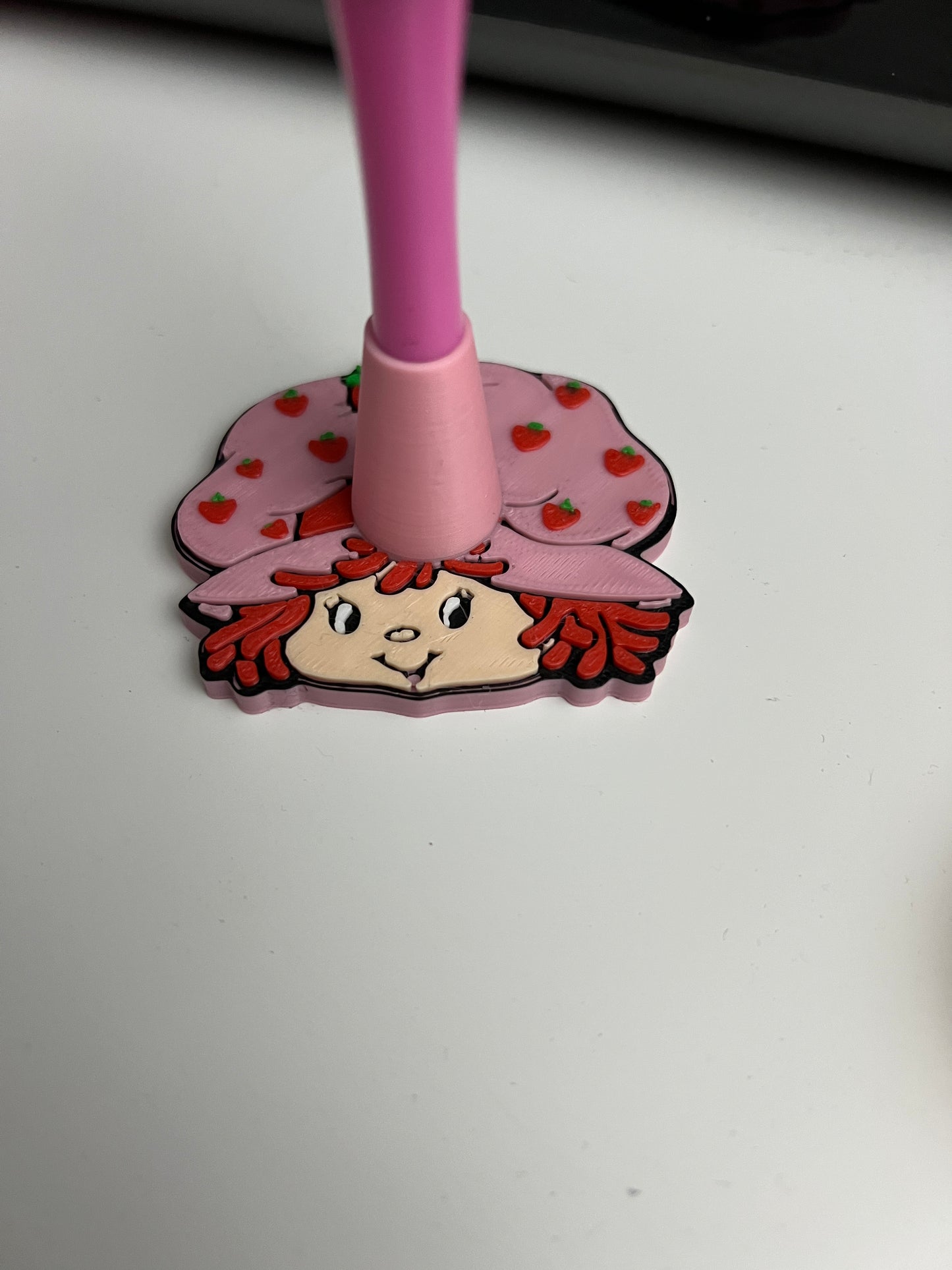 Strawberry shortcake, single pen holder