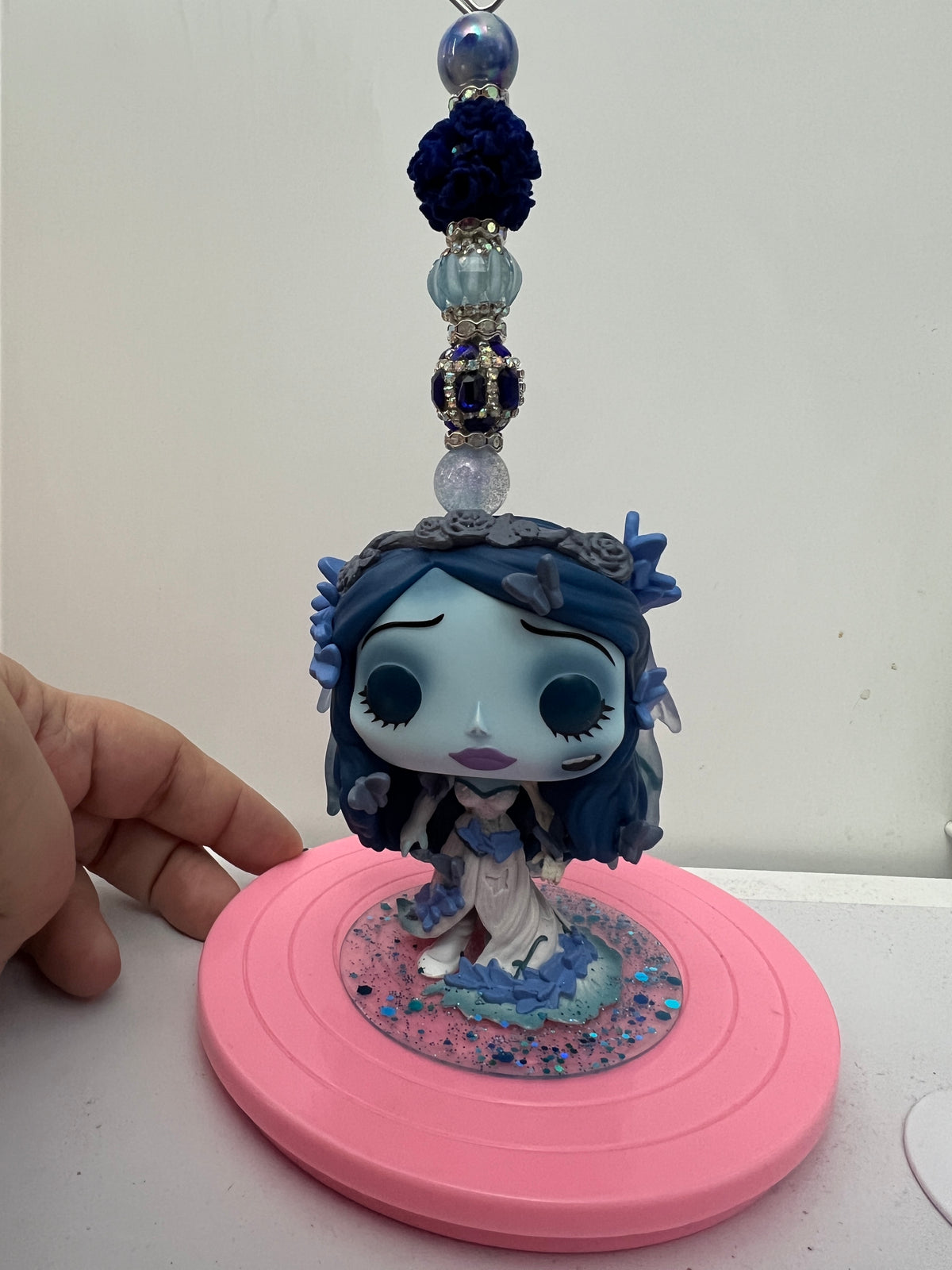 Corpse bride photo holder